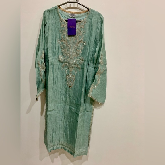 Chinyere Elegant Mint Green Embroidered Women's Dress - Picture 8 of 13